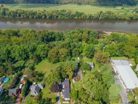 68 Trenton Avenue Frenchtown NJ 08825