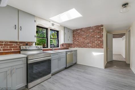 68 Trenton Avenue Frenchtown NJ 08825