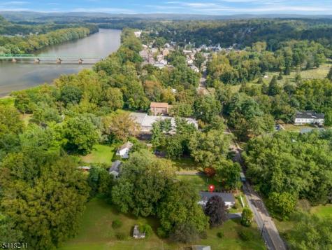 68 Trenton Avenue Frenchtown NJ 08825