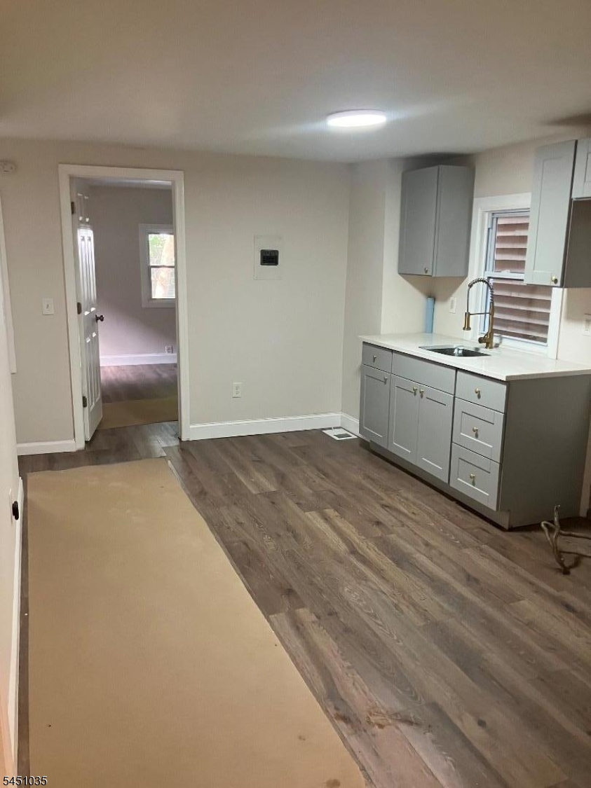 273 S 18th Street Newark NJ 07103