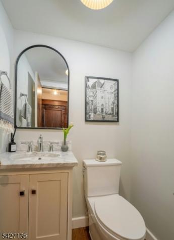 37 Afterglow Avenue Verona NJ 07044