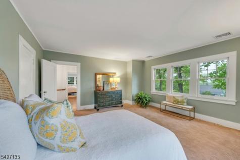 37 Afterglow Avenue Verona NJ 07044