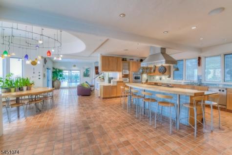 12 Chelsea Drive Livingston NJ 07039