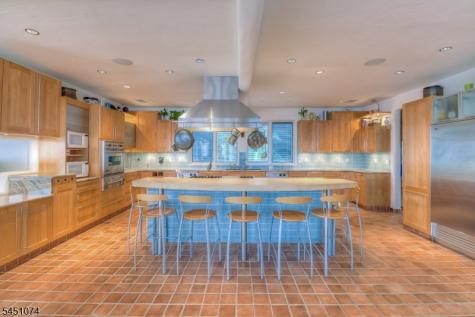 12 Chelsea Drive Livingston NJ 07039