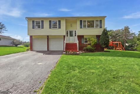 14 Harwich Road Lopatcong NJ 08865