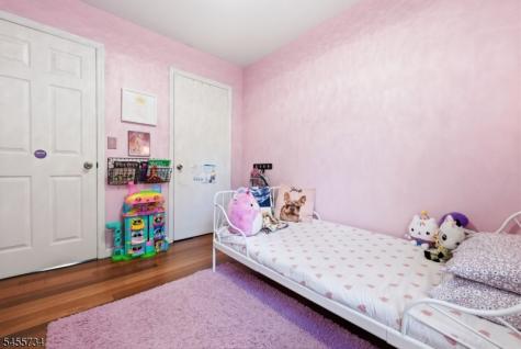 14 Harwich Road Lopatcong NJ 08865