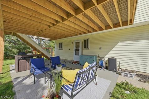 14 Harwich Road Lopatcong NJ 08865