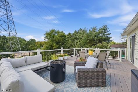 14 Harwich Road Lopatcong NJ 08865