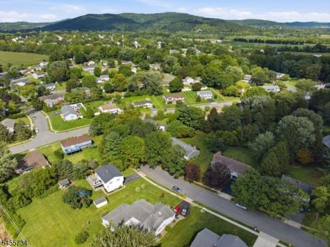 14 Harwich Road Lopatcong NJ 08865