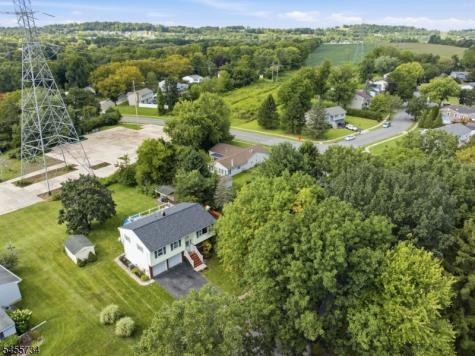 14 Harwich Road Lopatcong NJ 08865