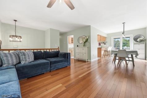 14 Harwich Road Lopatcong NJ 08865