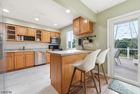 14 Harwich Road Lopatcong NJ 08865