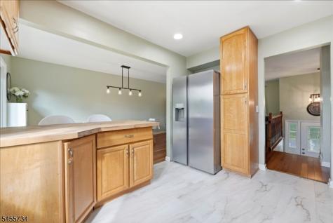 14 Harwich Road Lopatcong NJ 08865