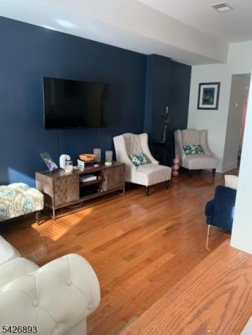 129 S 10th Street Newark NJ 07107