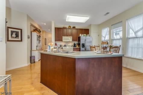 95 Kensington Circle White NJ 07823