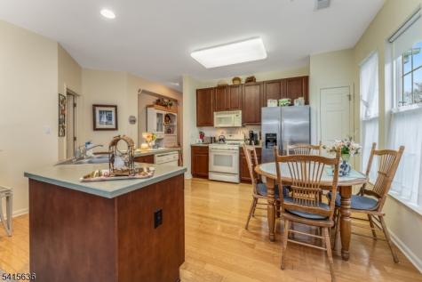 95 Kensington Circle White NJ 07823