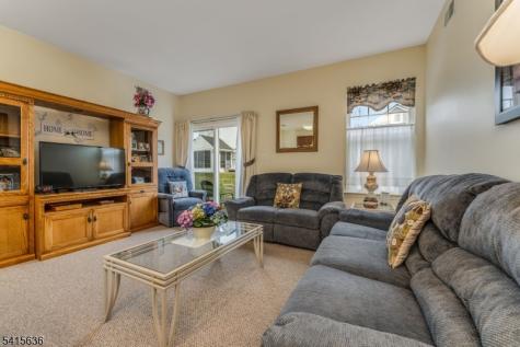 95 Kensington Circle White NJ 07823
