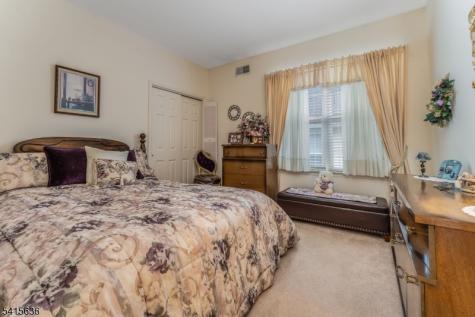 95 Kensington Circle White NJ 07823
