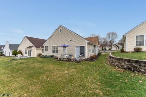 95 Kensington Circle White NJ 07823
