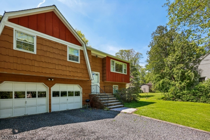 7 Hanover Avenue Warren NJ 07059