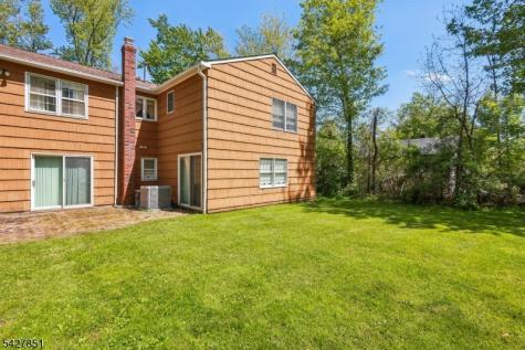 7 Hanover Avenue Warren NJ 07059