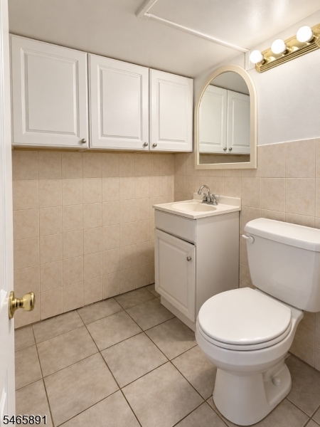 188 Floyd Street Belleville NJ 07109