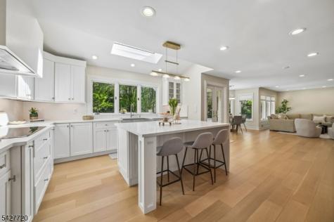 58 Merrywood Lane Millburn NJ 07078