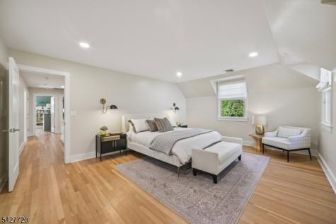 58 Merrywood Lane Millburn NJ 07078