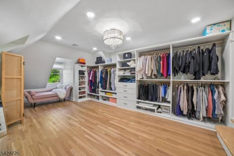 58 Merrywood Lane Millburn NJ 07078