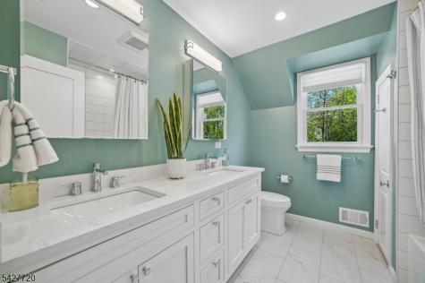 58 Merrywood Lane Millburn NJ 07078