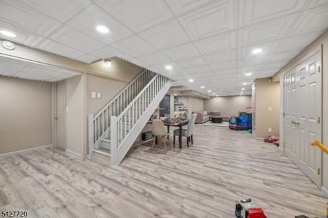 58 Merrywood Lane Millburn NJ 07078
