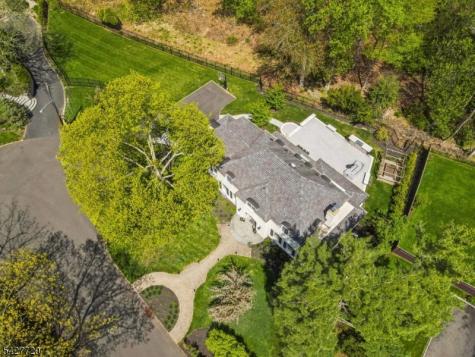 58 Merrywood Lane Millburn NJ 07078