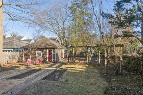 424 Saint Marks Avenue Westfield NJ 07090