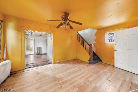9 Stratford Place Irvington NJ 07111