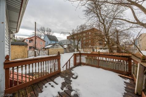 9 Stratford Place Irvington NJ 07111