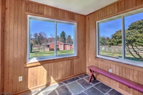 1 Scarlet Oak Road Tewksbury NJ 07830