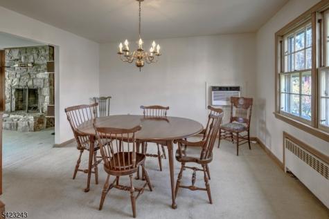 1 Scarlet Oak Road Tewksbury NJ 07830