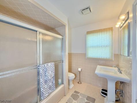 106 Walker Road West Orange NJ 07052