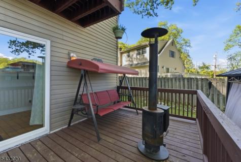 931 Plymouth Lake Drive Stillwater NJ 07860