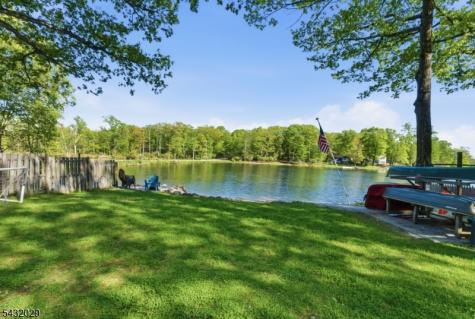 931 Plymouth Lake Drive Stillwater NJ 07860