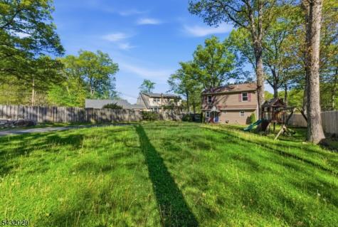 931 Plymouth Lake Drive Stillwater NJ 07860