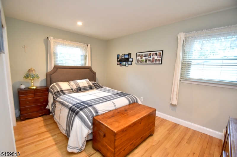 28 Yacht Club Drive Jefferson NJ 07849
