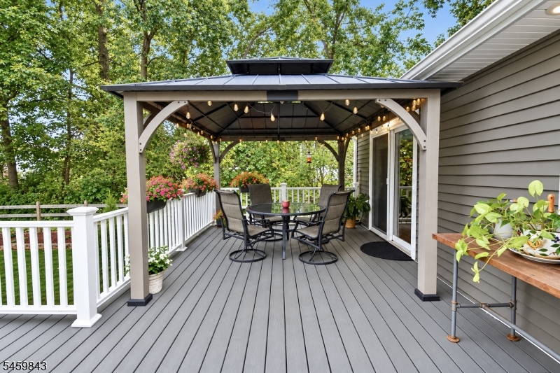 28 Yacht Club Drive Jefferson NJ 07849