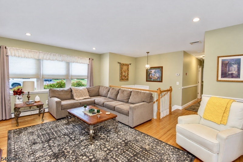 28 Yacht Club Drive Jefferson NJ 07849