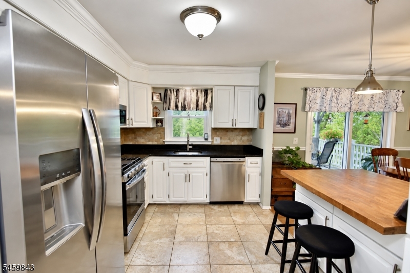 28 Yacht Club Drive Jefferson NJ 07849