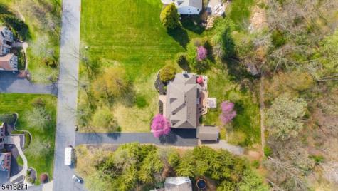 9 Hartley Court Alexandria NJ 08848