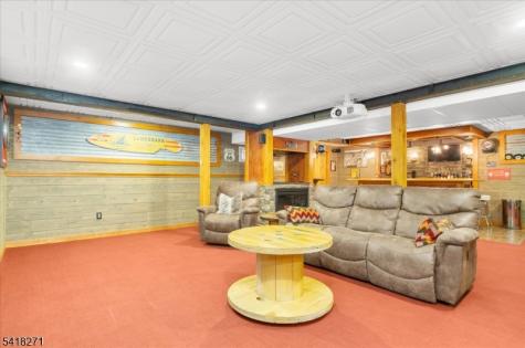 9 Hartley Court Alexandria NJ 08848