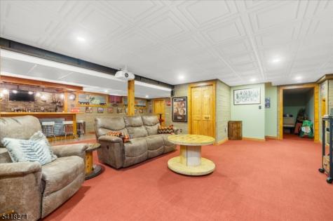 9 Hartley Court Alexandria NJ 08848