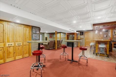 9 Hartley Court Alexandria NJ 08848