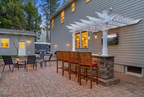 9 Hartley Court Alexandria NJ 08848